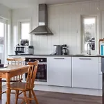 בית נופש Lovely In With Kitchen *