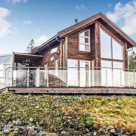 Lovely In With Kitchen Feriehus